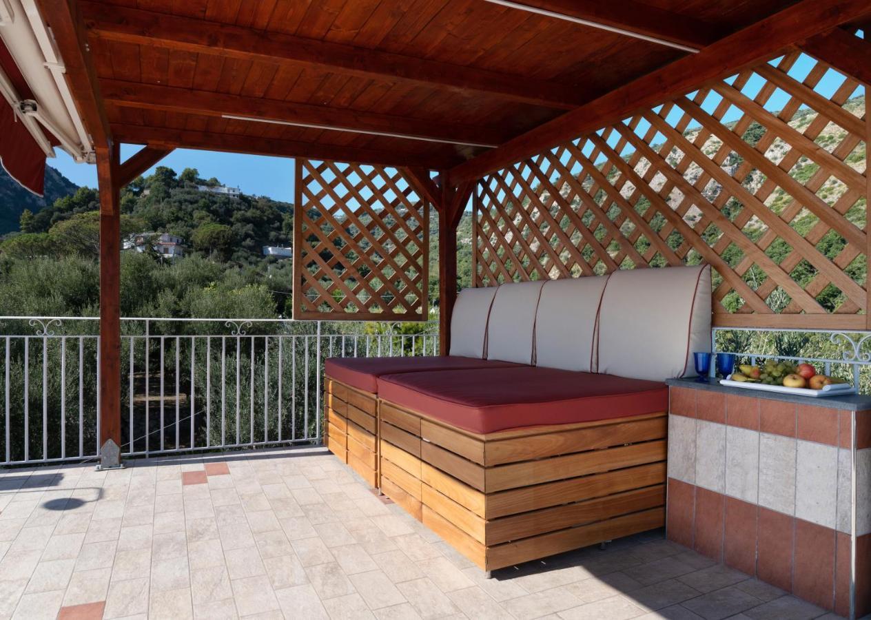 Main Roof Terrace Apartment Nerano Bagian luar foto